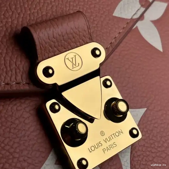 WIS LOUIS VUITTON POCHETTE MÉTIS 0425